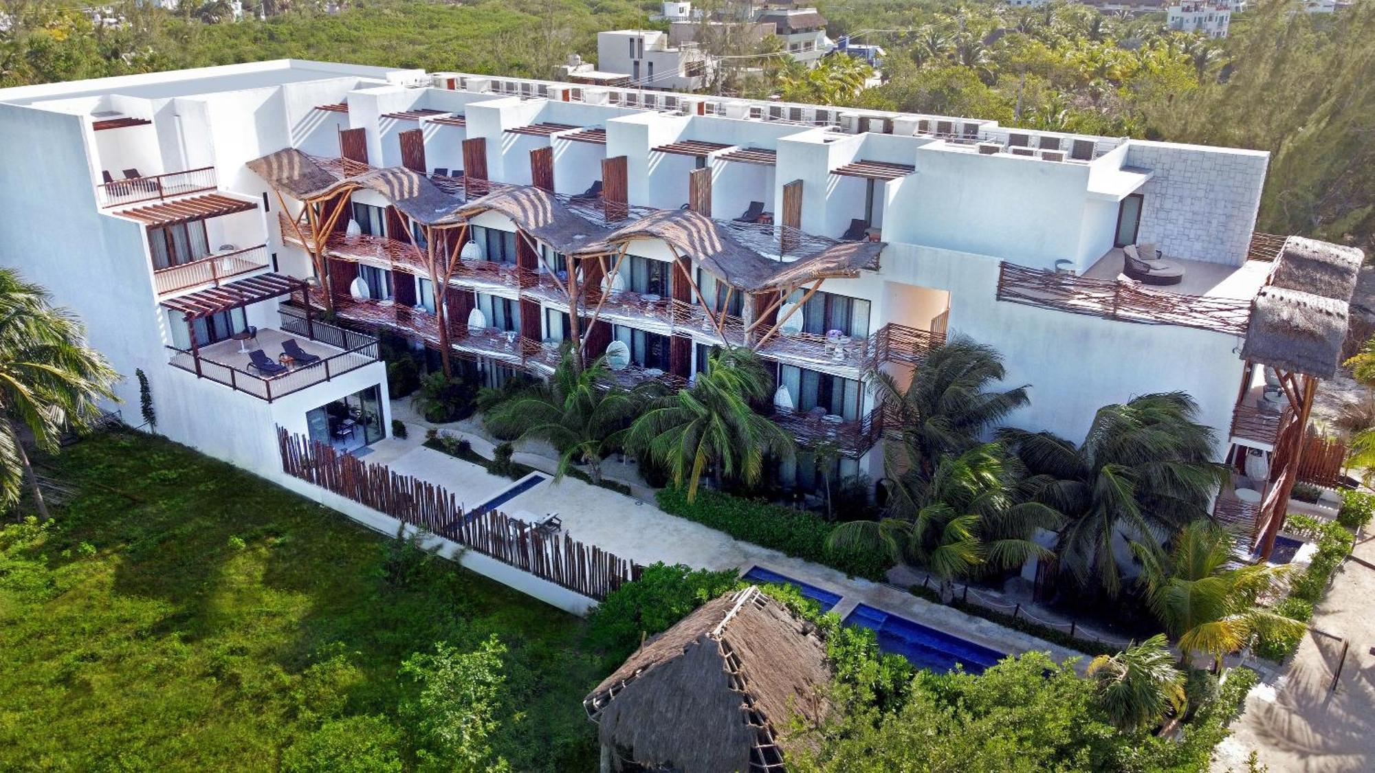 Mystique Holbox By Royalton, A Tribute Portfolio Resort Exterior photo